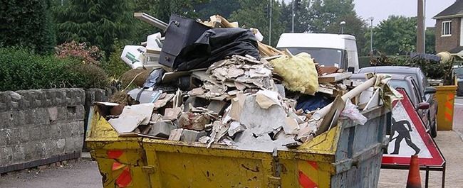 713px-Skip_containing_rubbish_16s06