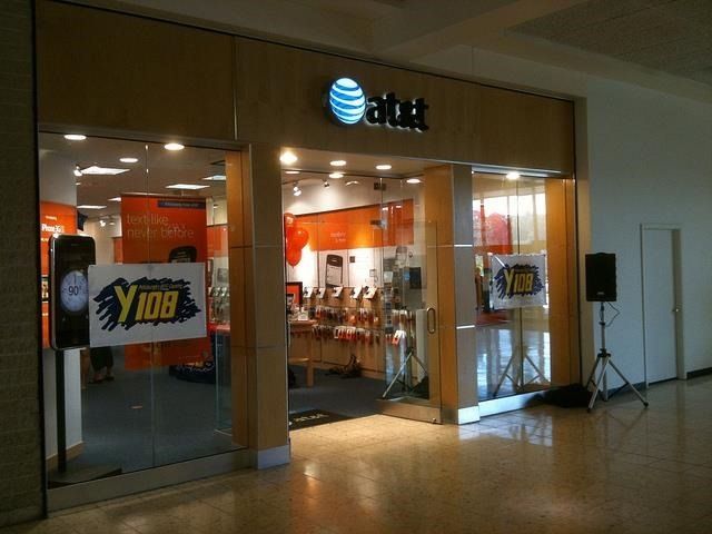 at&amp;t-store