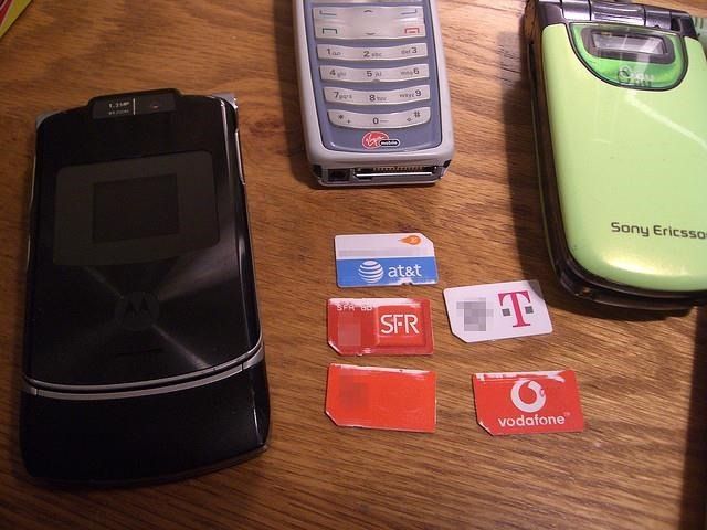 sim-cards-for-different-carriers-on-gsm-phones