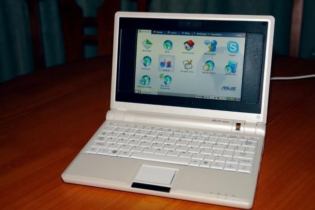 asus-eee-pc-with-linux