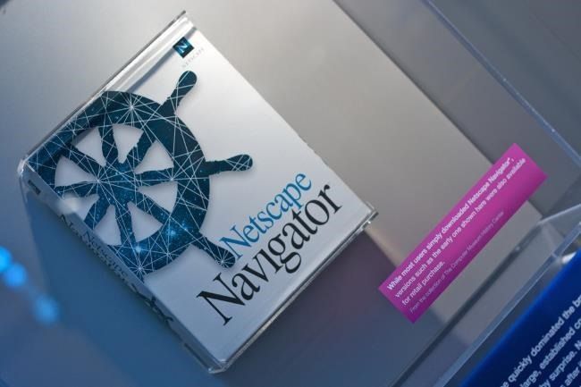 netscape-navigator-browser-retail-box