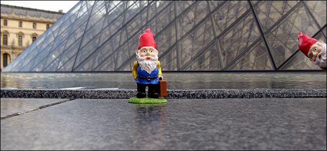 How to Remove Photobombers and Other Objects from a Photo in Photoshop