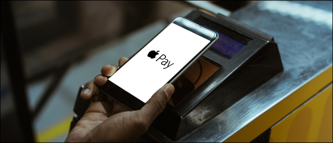 Paying with Apple Pay.