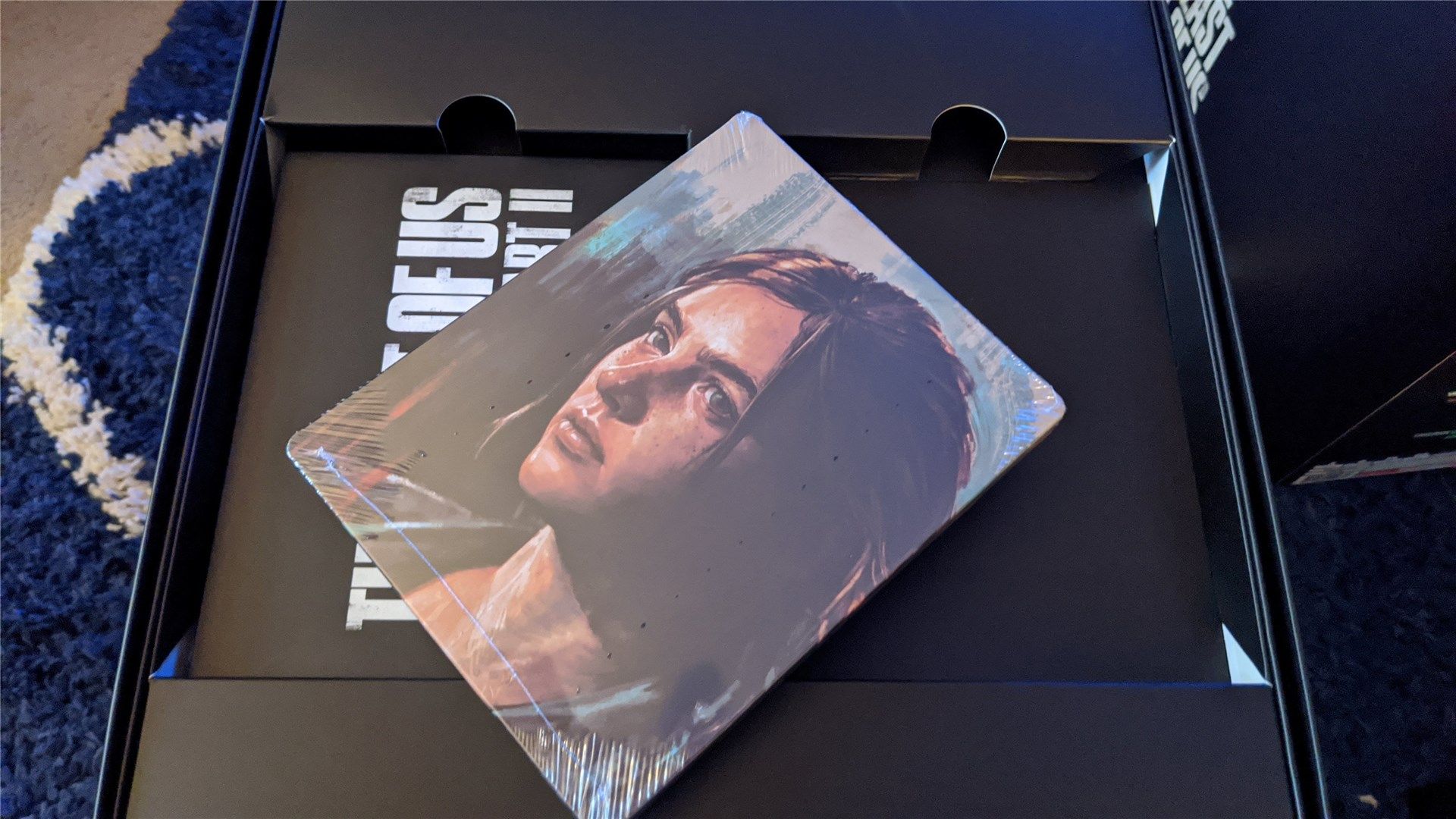 The Last of Us Part II Collector's Edition SteelCase Ellie side