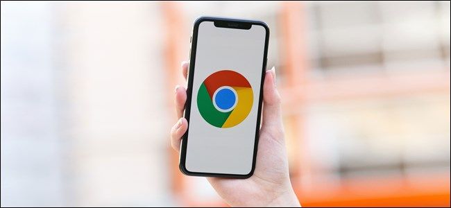 Apple iPhone owner using Chrome as their default web browser