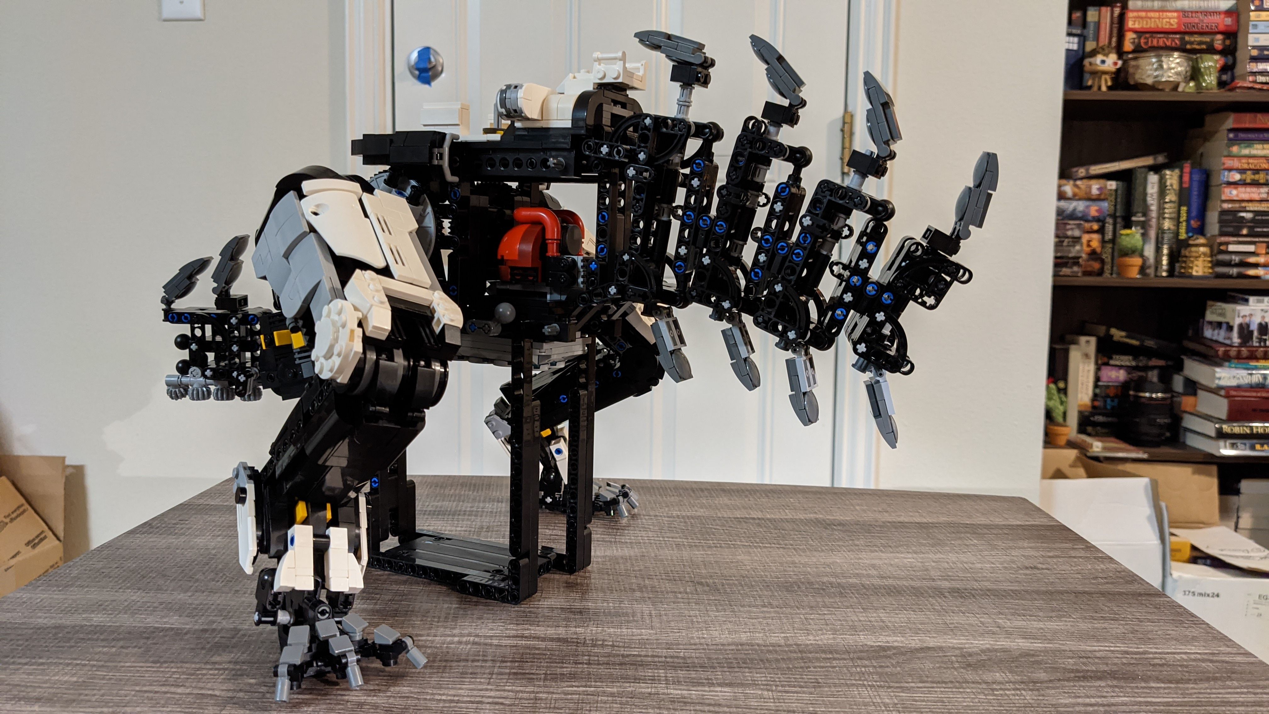LEGO Thunderjaw skeleton and legs 