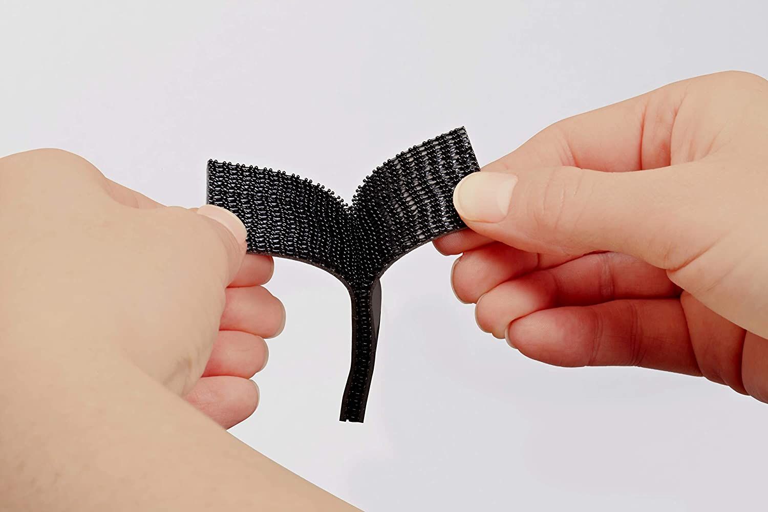 Scotch brand heavy-duty velcro pads