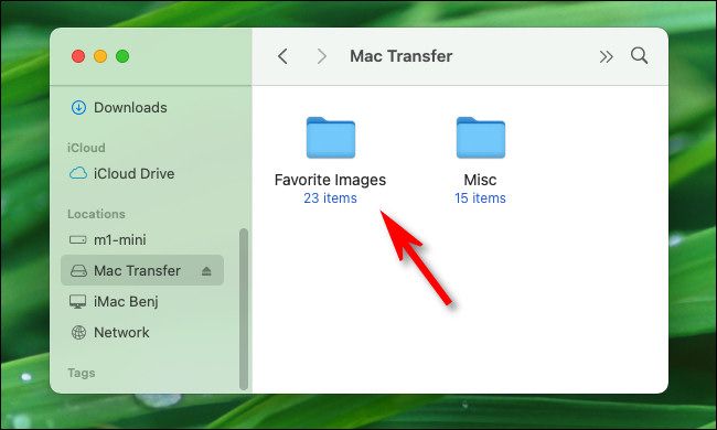 Click the USB flash drive in the sidebar and you'll see the files you copied.