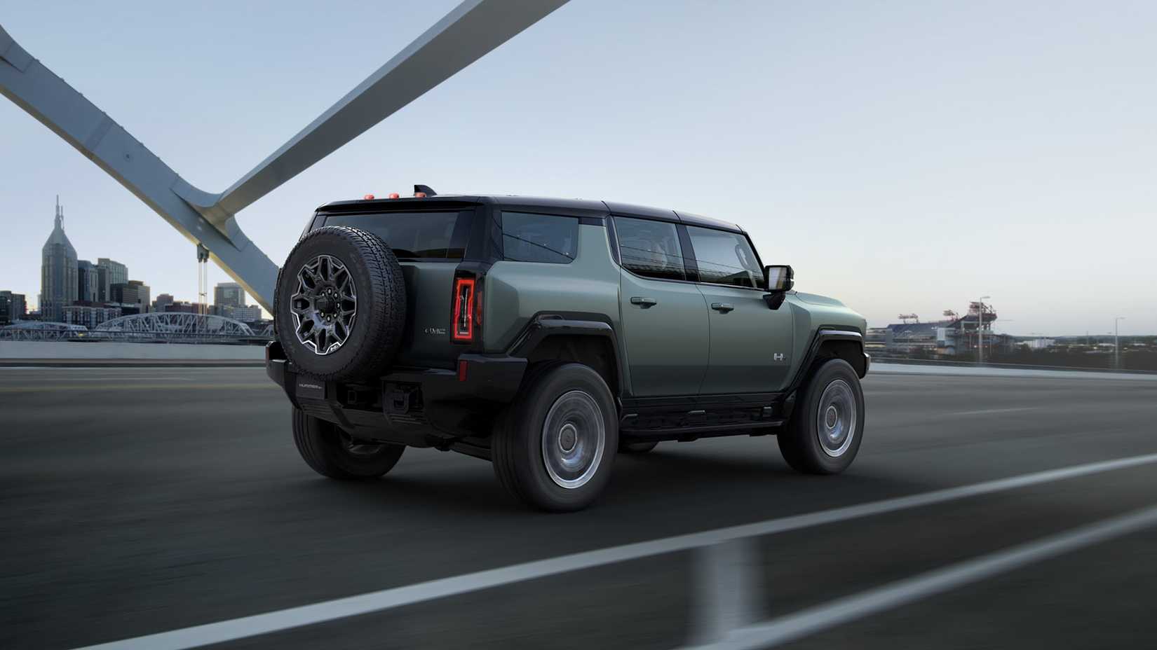 2024-GMC-HUMMER-EV-SUV