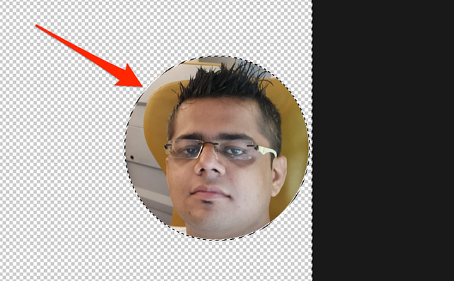 Circled photo in Photoshop