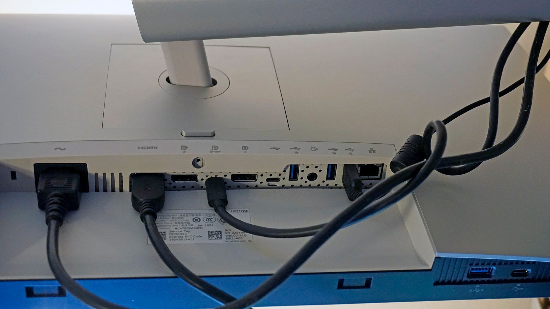 Dell Ultrasharp U2722DE rear connections 