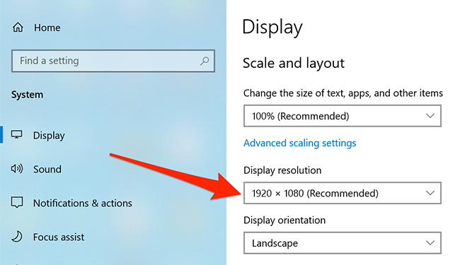 Secondary screen's resolution highlighted in the Settings app.