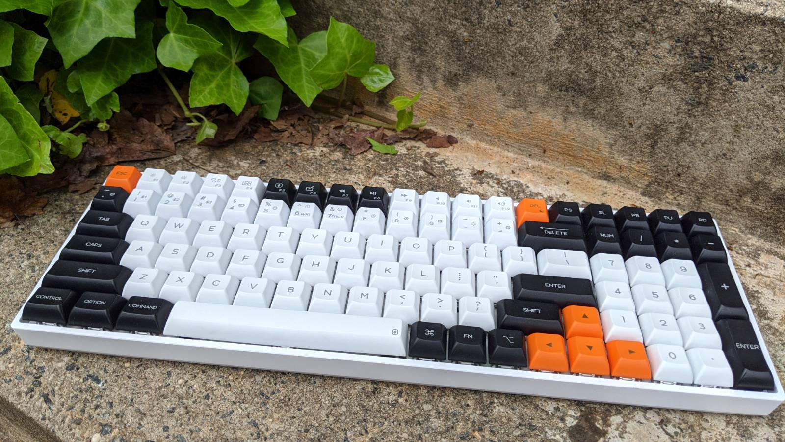Epomaker GK96S keyboard on concrete step
