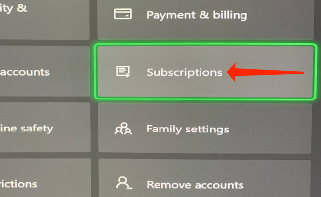 Subscriptions settings on an Xbox Series X.