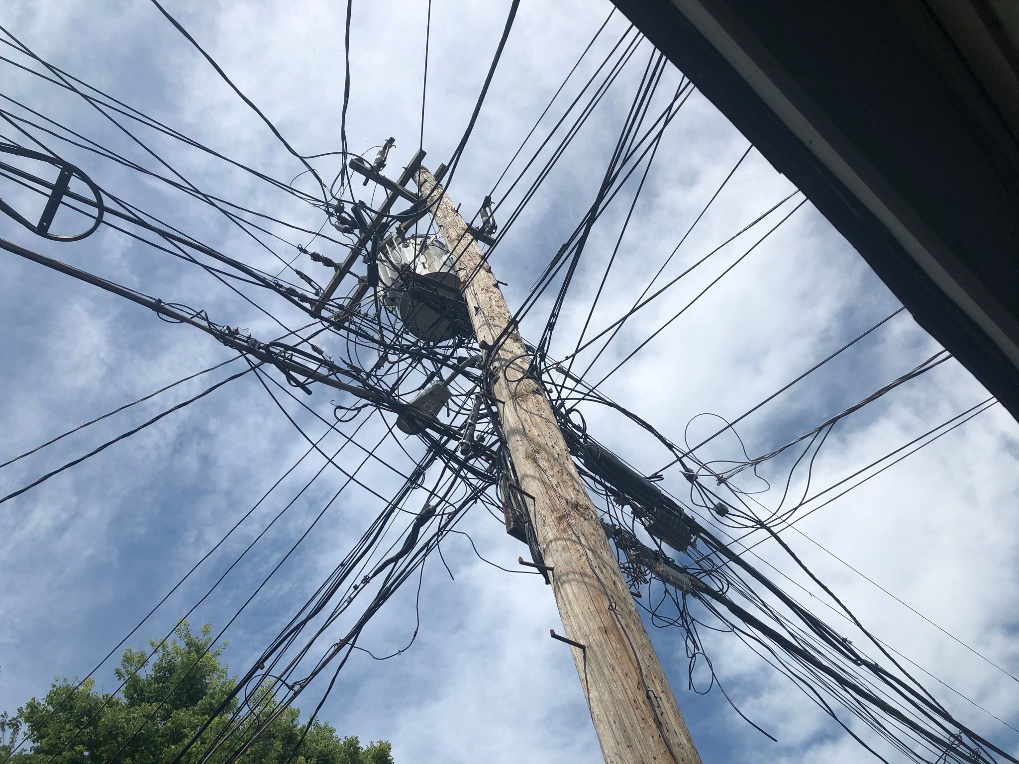 Several lines connected to a single pole