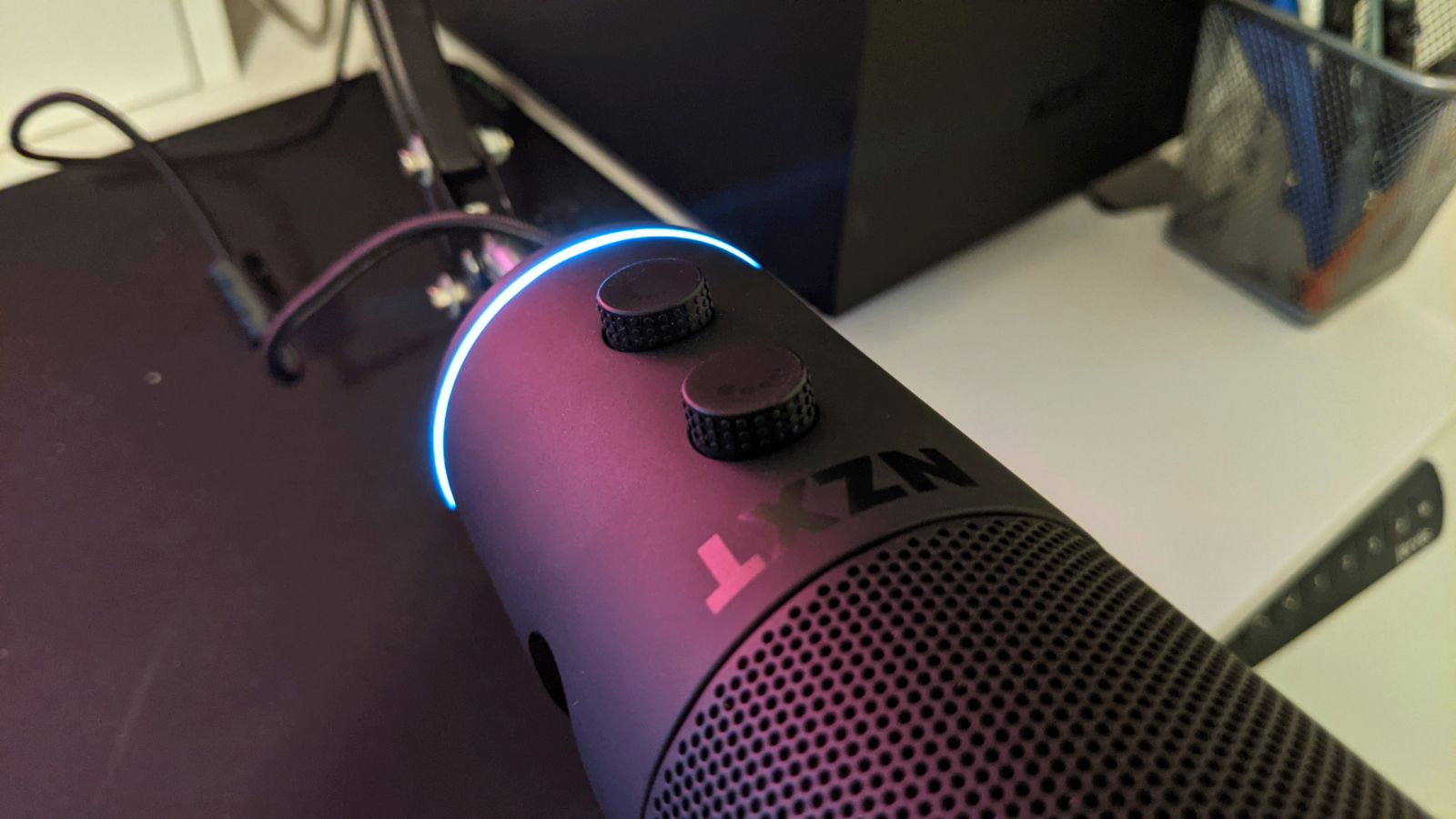 Close up of the front of the NZXT Capsule microphone