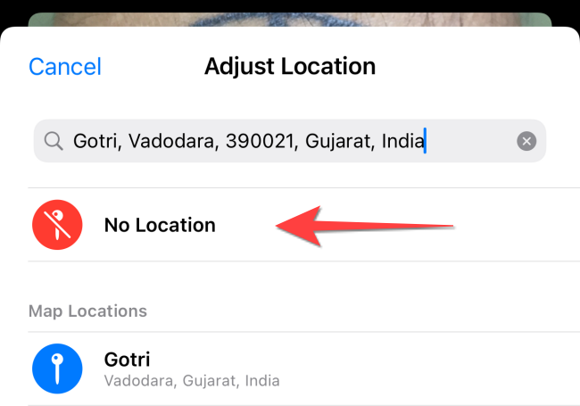 Select "No Location" to remove geotag from photo.