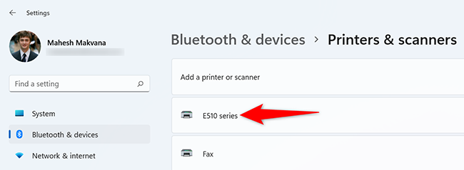 Select a printer on the "Printers & Scanners" page in Settings.