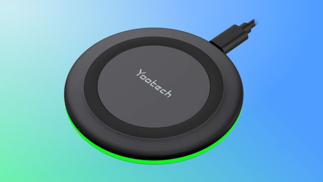 Yootech wireless charger on green and blue background