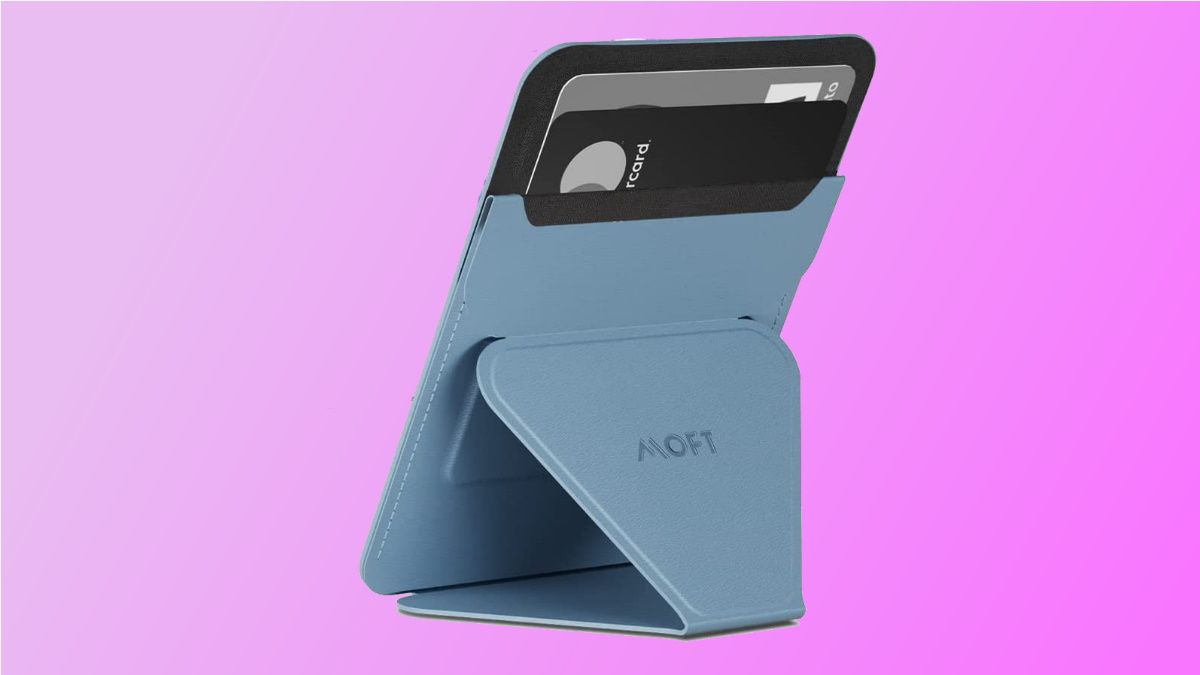 MOFT MagSafe Wallet on pink background