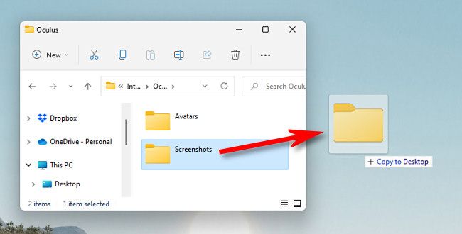 On Windows, drag the "Screenshots" folder to your desktop.