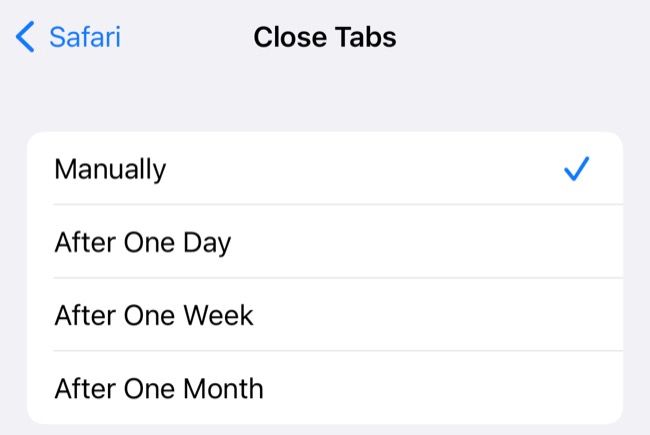 Set a period to automatically close iPhone tabs
