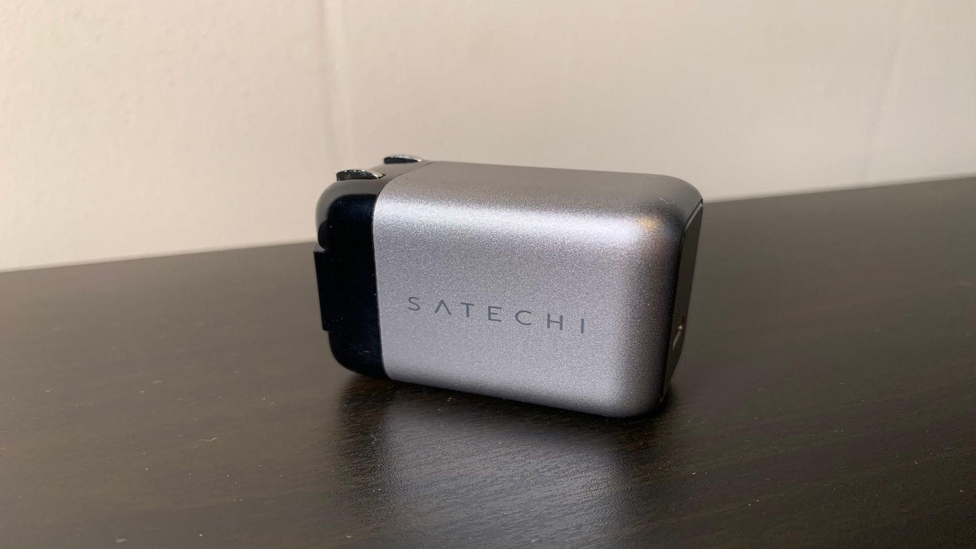 Satechi 30W wall charger with prongs folded