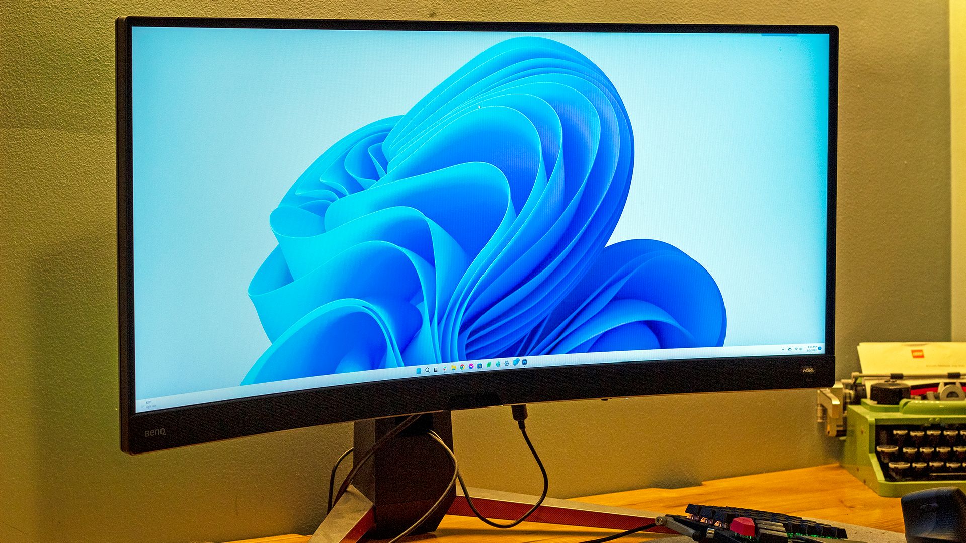 BenQ EX3410R monitor review