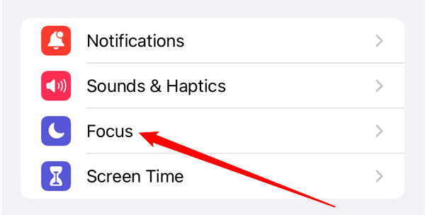 Open the Settings app and tap "Focus."