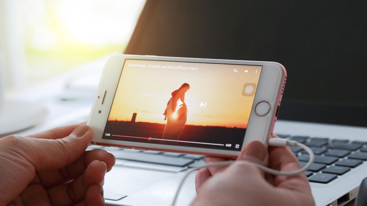 how-to-loop-a-video-on-iphone