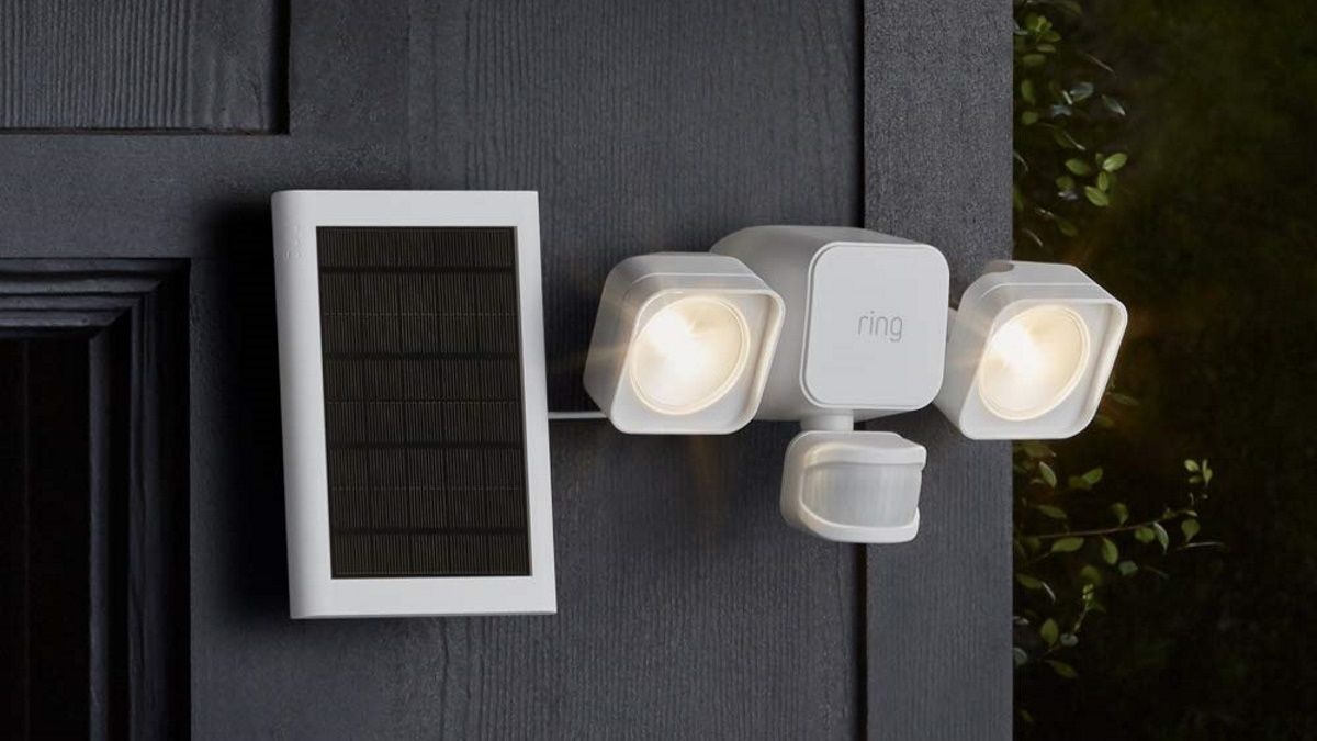 Ring Floodlight outside