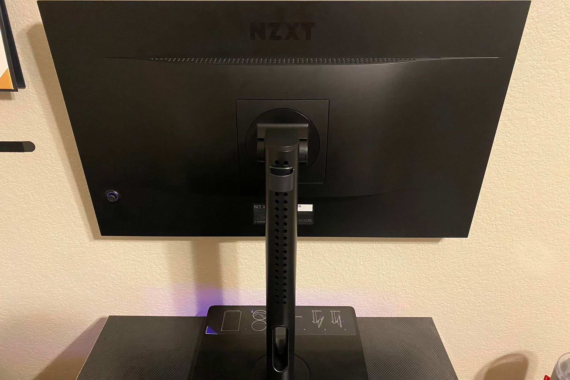 Back view of the NZXT Canvas 27Q gaming monitor
