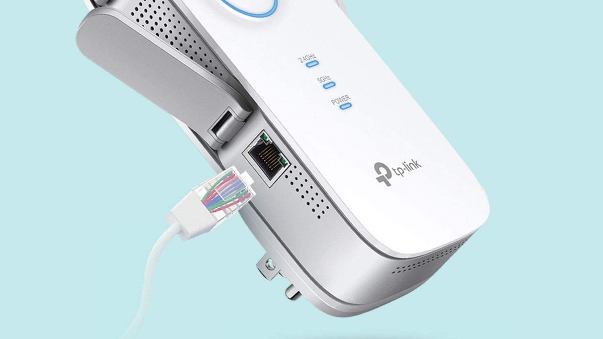 An example of a TP-Link Wi-Fi extender with an Ethernet port.