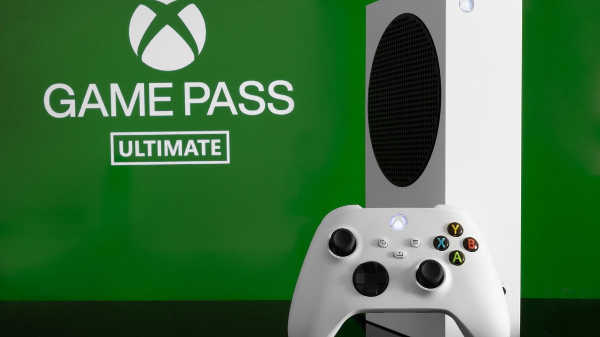 Xbox Game Pass logo with Xbox Series S