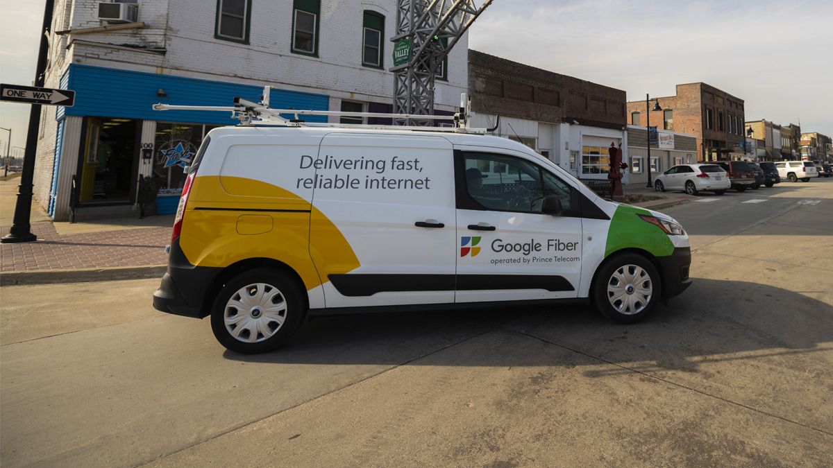 Google Fiber truck
