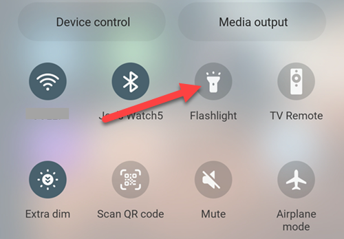 Flashlight option in Samsung Quick Settings