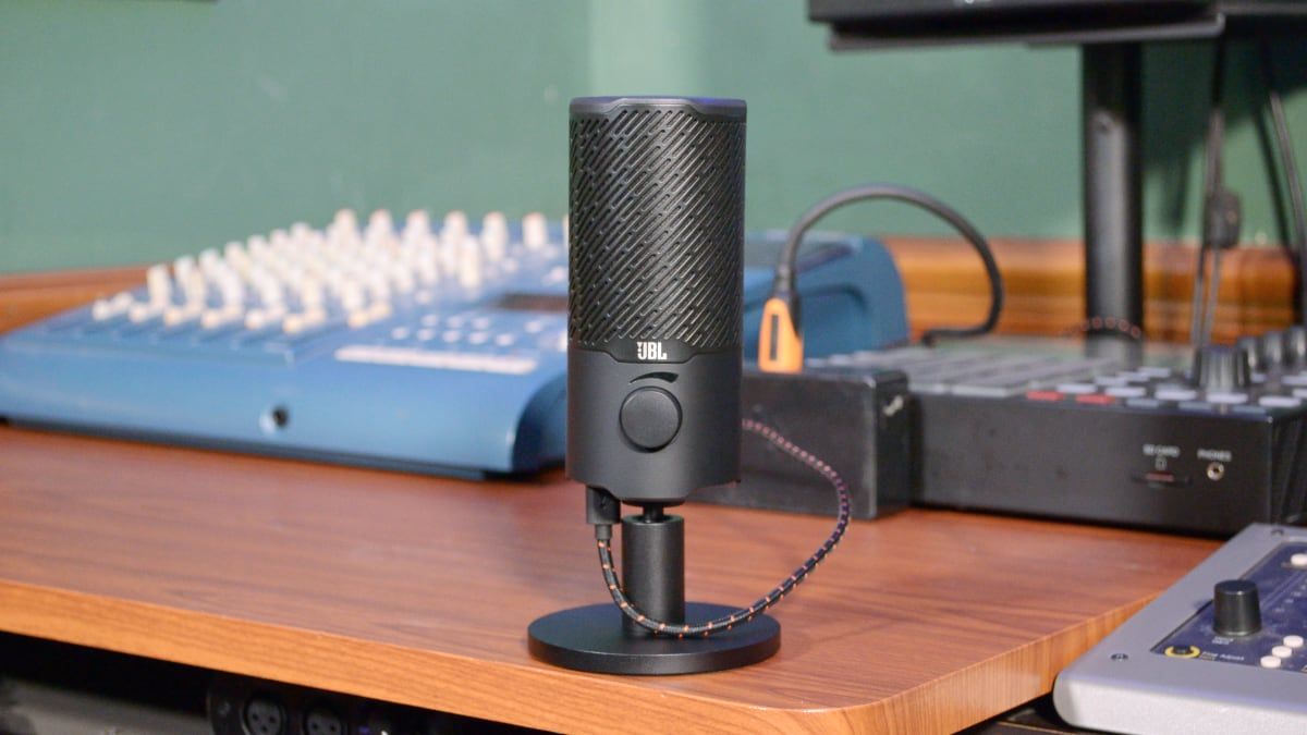 JBL Quantum Stream review: An affordable USB microphone for gamers,  streamers and podcasters