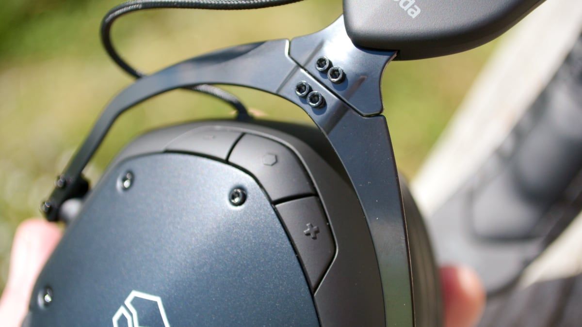 Buttons on the V-Moda Crossfade 3 Wireless