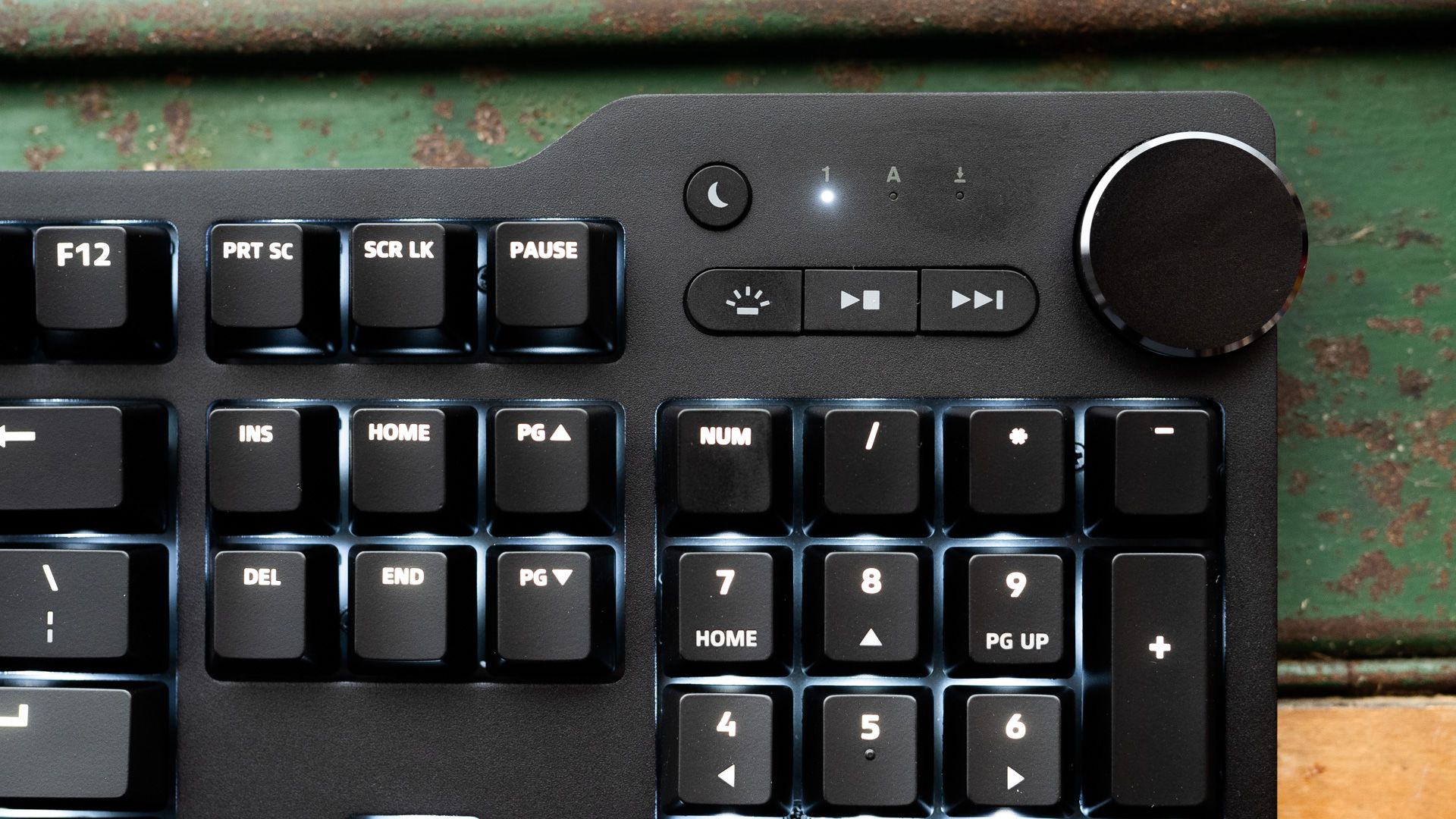 Das Keyboard 6 Professional close up of custom controls