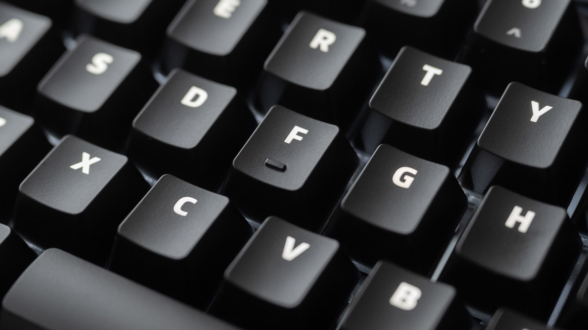 Das Keyboard 6 Professional close-up of illuminated keycaps