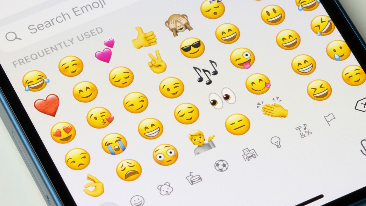 Emoji keyboard on iPhone