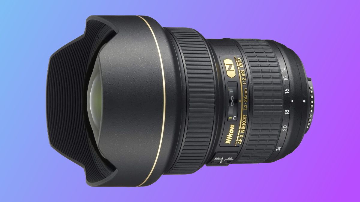 Nikon 14-24mm on purple background