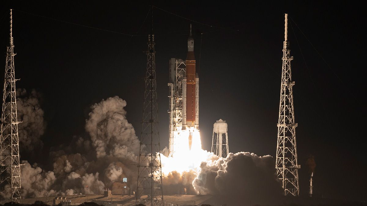 NASA Launches Historic Artemis I Lunar Mission, Embarks on Journey to the Moon