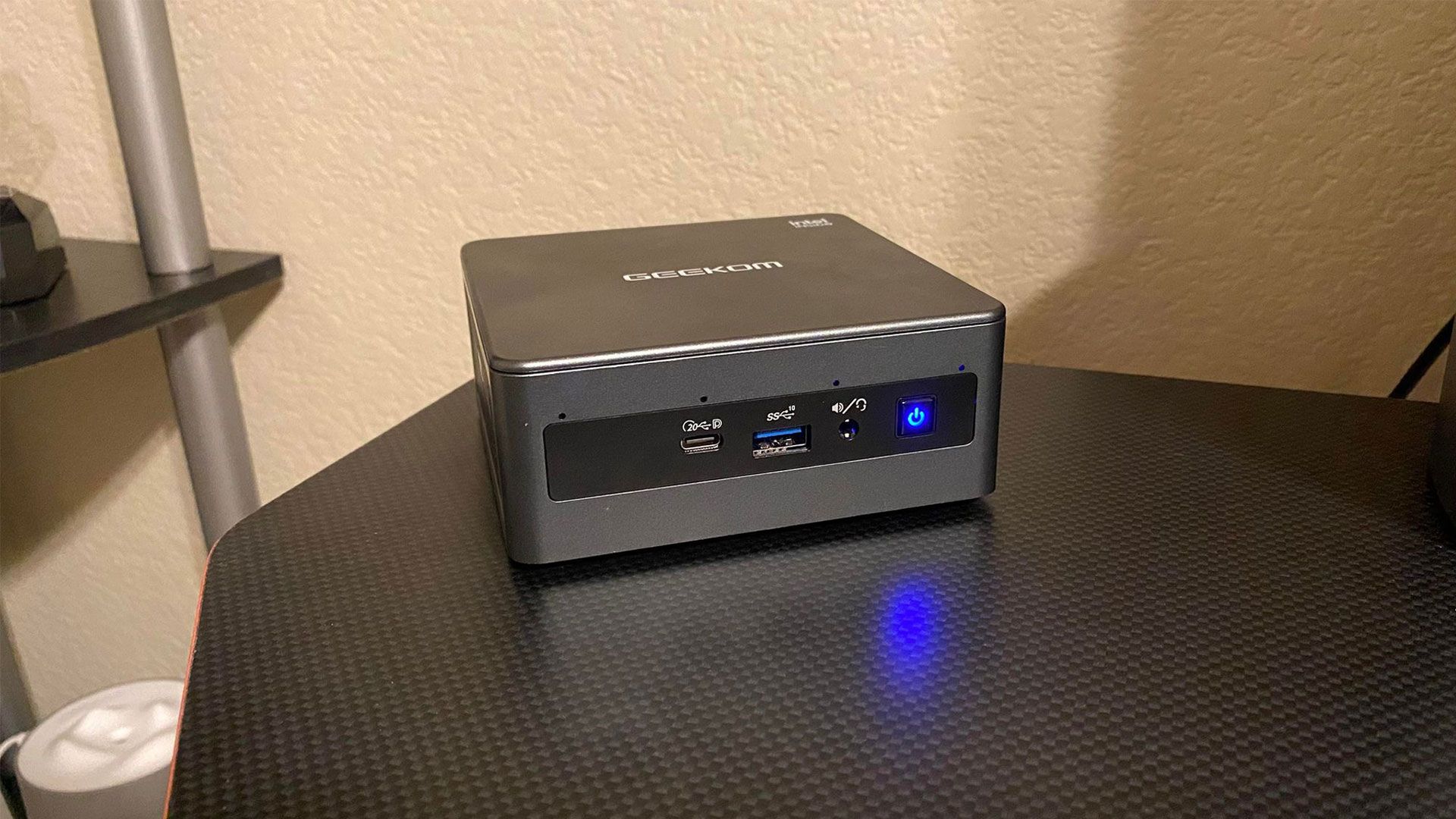 GEEKOM PC reviews AS 6 mini PC, Mark LoProto posted on the topic