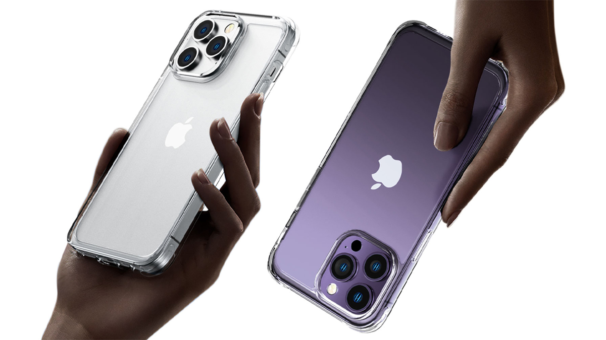 Hands holding two iPhone 14 Pros wrapped in clear Mkeke cases