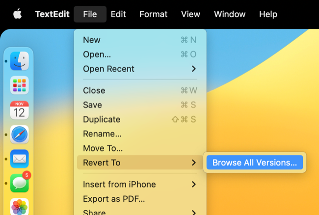 "Revert to" menu in TextEdit for macOS