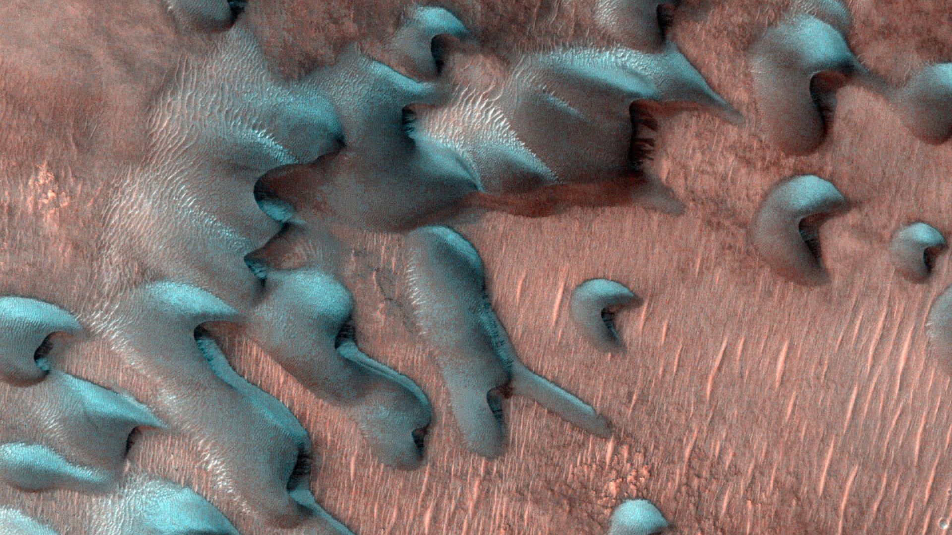 images of snow and ice on Mars.