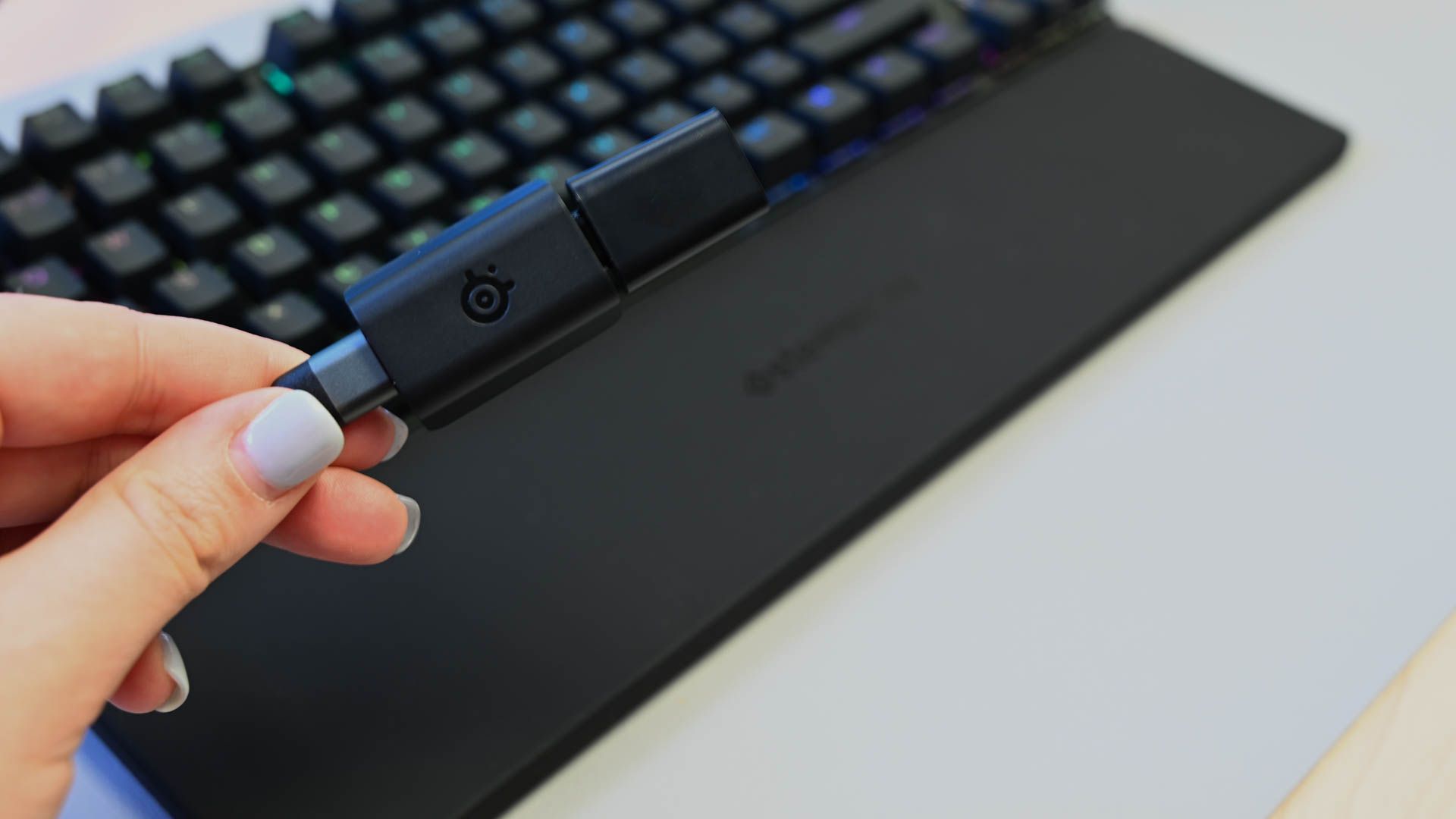 Bluetooth Dongle for SteelSeries Apex Pro TKL Keyboard.