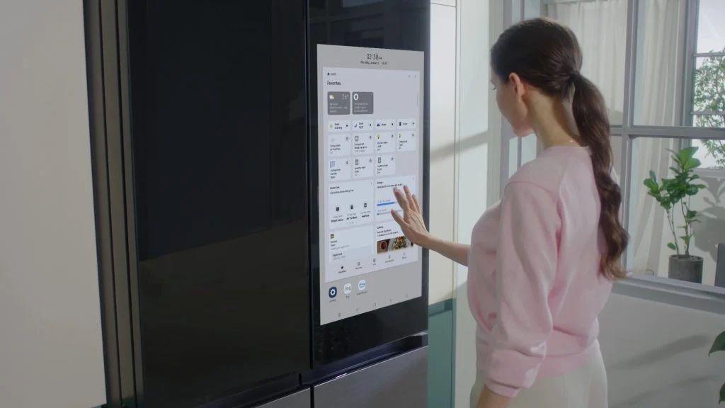 Using the touchscreen on the Samsung Bespoke Refrigerator Family Hub Plus