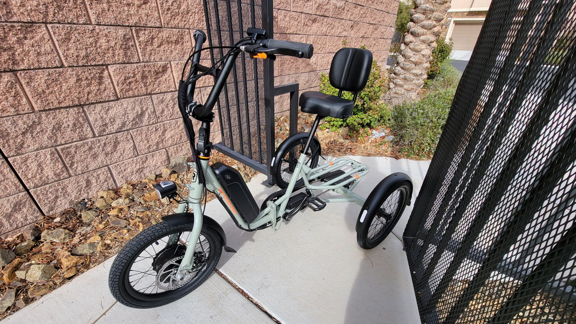 RadTrike going through a gate